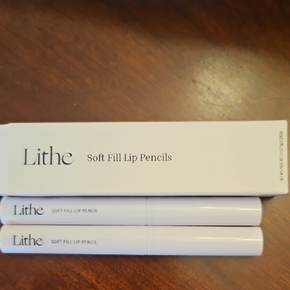 Lithe Soft Fill Lip Pencil Duo Set NIB 5F01 Dusk & Scarlet Smooth Natural Vegan
